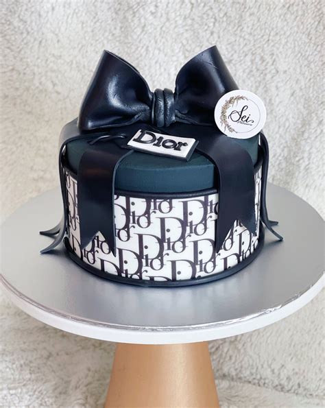 christian dior cake ideas